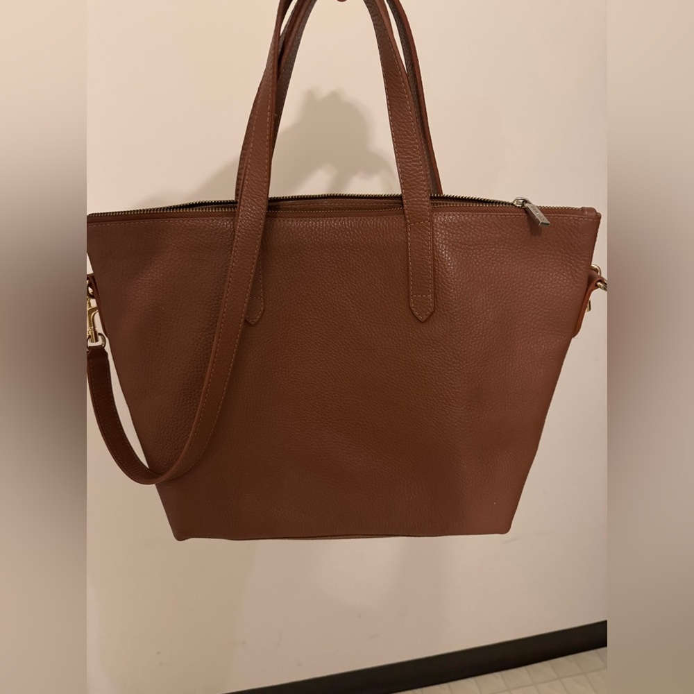 Elegant Tan Leather Tote Bag